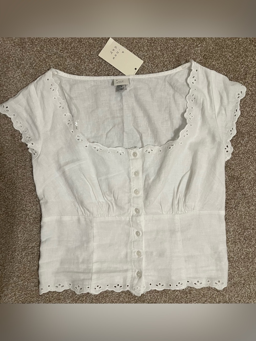 A New Day White Top Size Small NWT!